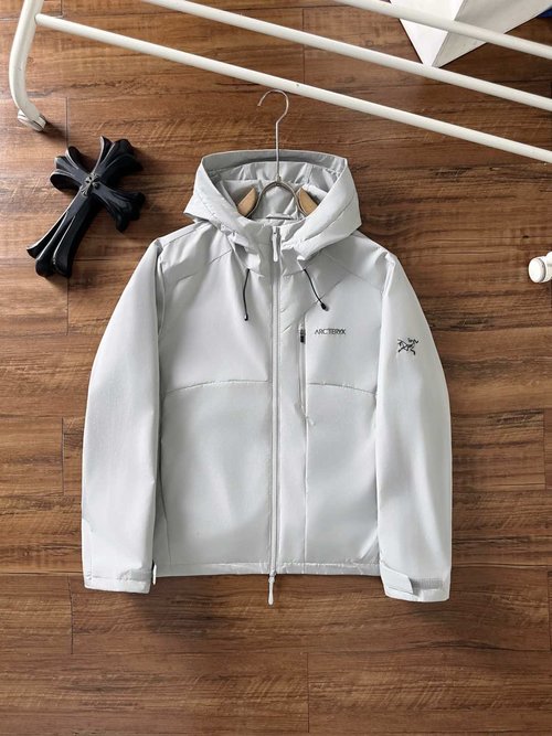 ArcTeryx High-Quality Breathable Jacket with Fine Details