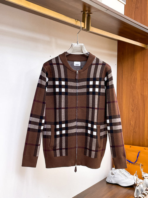 Burberry New Knit Zip-up Cardigan with Premium Fabric