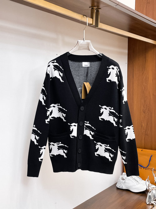 Burberry New Knit Zip-up Cardigan with Premium Fabric
