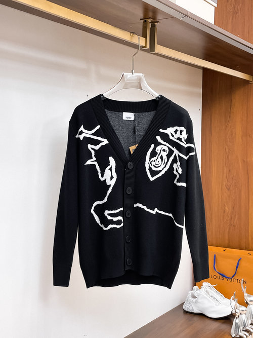 Burberry New Knit Zip-up Cardigan with Premium Fabric