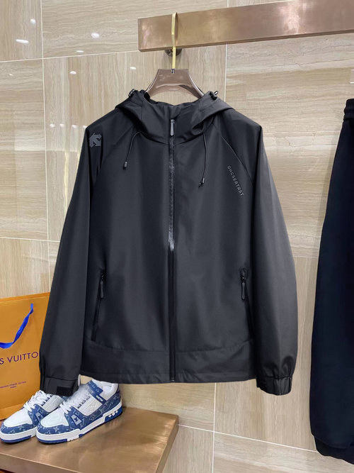 Descente Reversible Jacket with High - quality Features