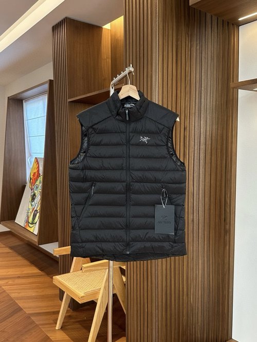 ArcTeryx Lightweight Packable Down Vest for Emergency