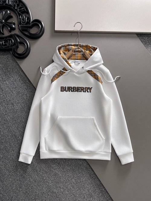 Burberry Fashionable Unisex Logo Hoodie in Premium Cotton