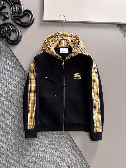 Burberry Zip-up Hoodie, Classic and Comfortable Fit