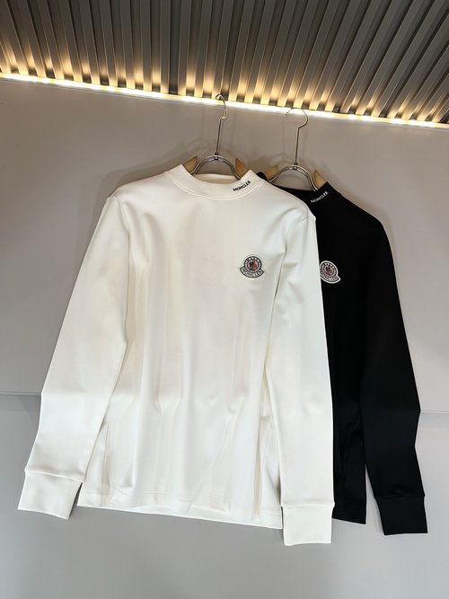 Moncler Comfortable Long-Sleeve Base Layer with Logo Badge