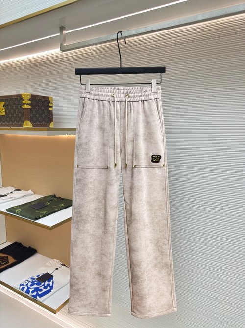 Louis Vuitton Fashionable New Logo Casual Pants
