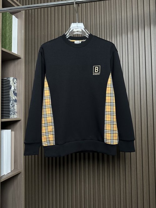 Burberry Black Air Layer Cotton with Year-Round Returnability