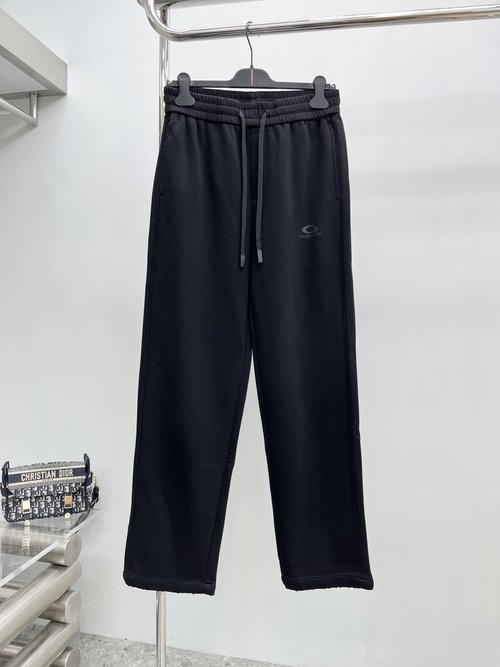 Balenciaga Casual Pants: Imported Fabric Selection