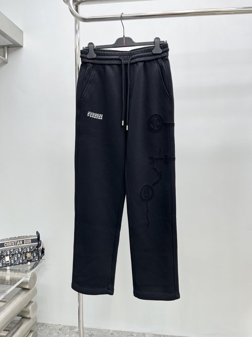 Maison Margiela Newly Launched Casual Pants: Premium Fabric Collection