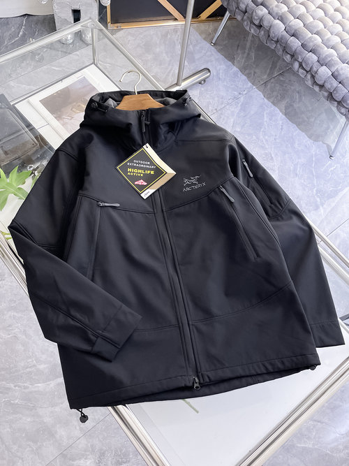 ArcTeryx Pre-released Jacket with High-quality Design