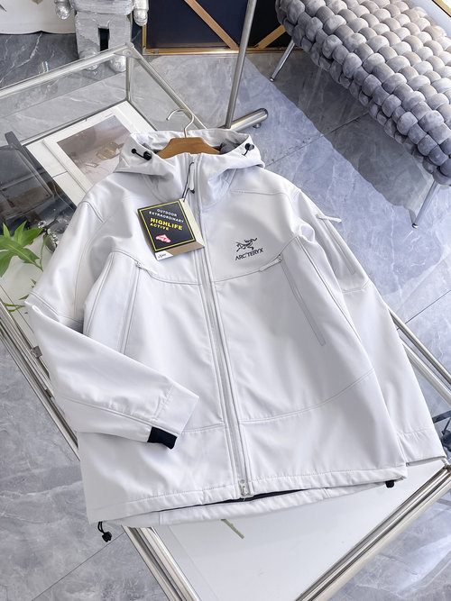 ArcTeryx Pre-released Jacket with High-quality Design