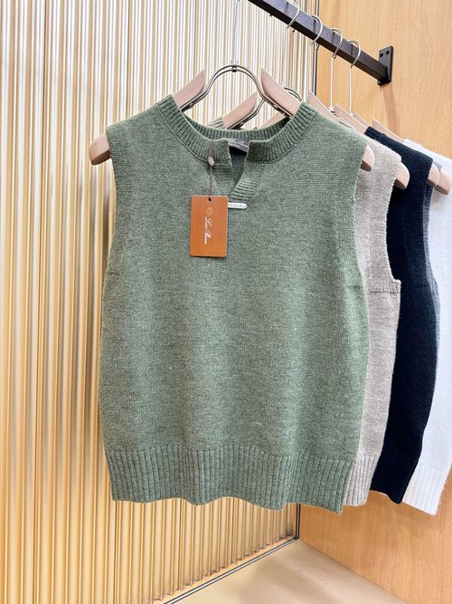 Loro Piana Knitted Wool Vest with High Softness