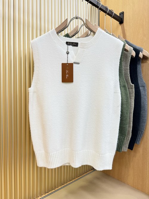 Loro Piana Knitted Wool Vest with High Softness