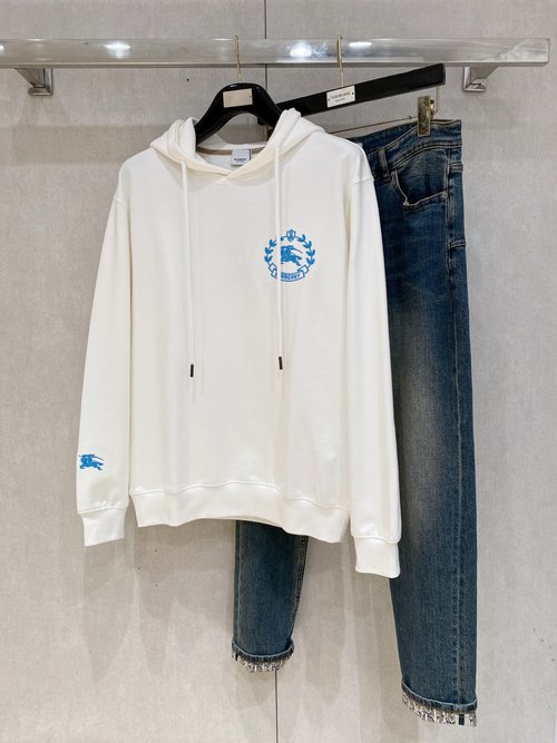 Burberry Outstanding Hooded Sweatshirt with Fine Workmanship