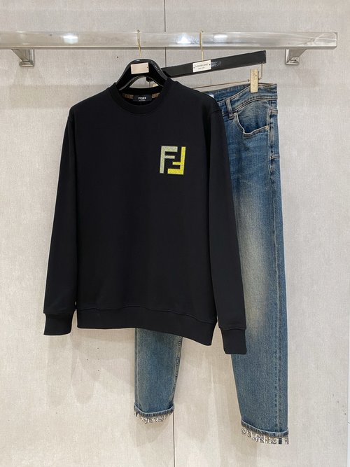Fendi Luxury Round - neck Sweatshirt with Elegant Design