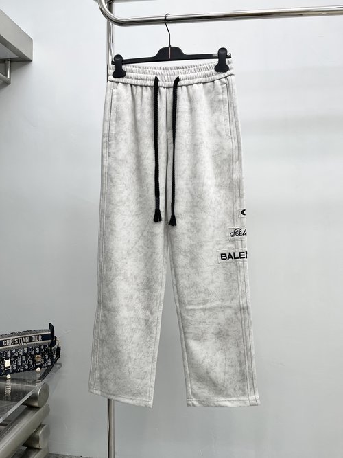 Balenciaga New Casual Pants Featuring Classic Logo, Exceptional Comfort