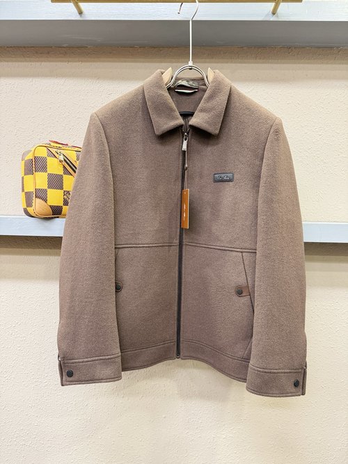 Loro Piana Luxurious Cashmere Coat with Logo