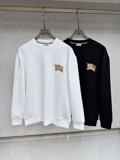 Burberry 3D Logo Embroidery Pullover Sweatshirt Made of Space Cotton
