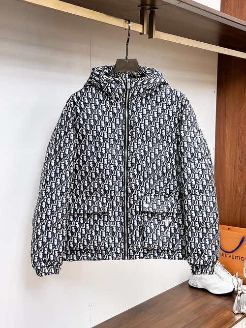 Dior High - end 90 - down Jacket with Classic Logo