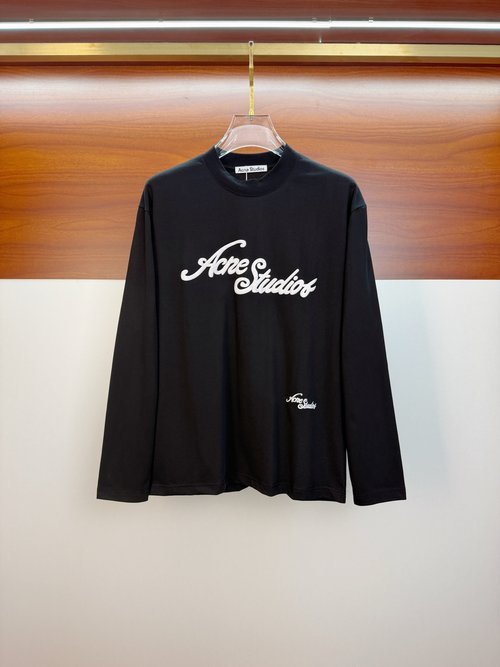 Acne Studios Comfortable Long-Sleeve Round-Neck T-Shirt