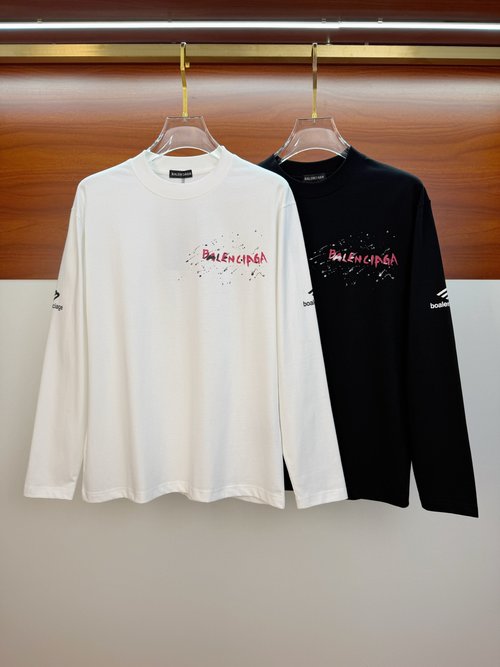 Balenciaga Comfortable and Stylish Long-Sleeve T-Shirt