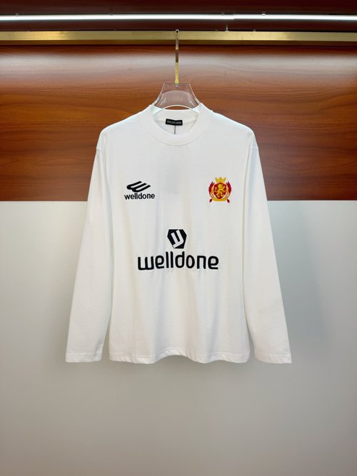 Balenciaga Comfortable and Stylish Long-Sleeve T-Shirt