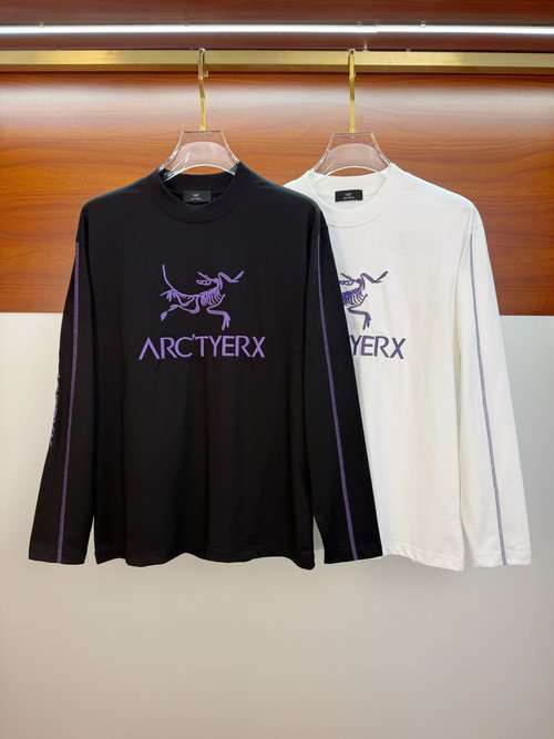 ArcTeryx Comfortable and Stylish Long-Sleeve T-Shirt