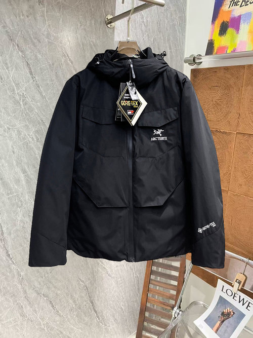 ArcTeryx Premium Down Jacket with 90% Down and Classic Logo