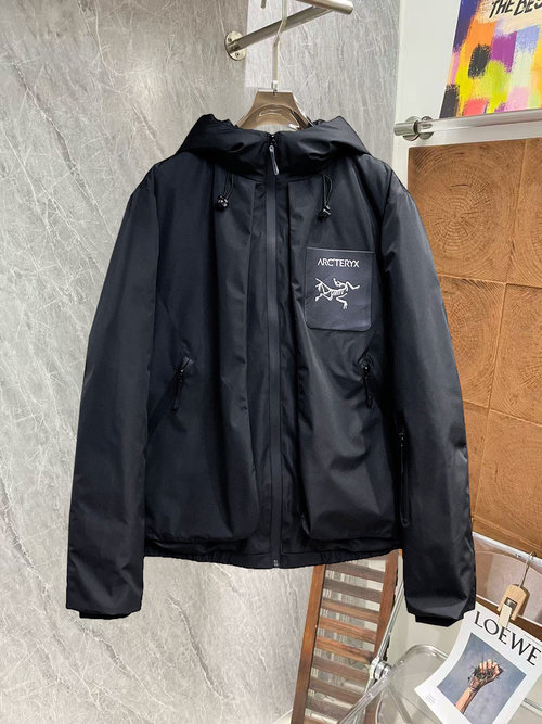 ArcTeryx Premium 90-Down Jacket with Logo & Color Block