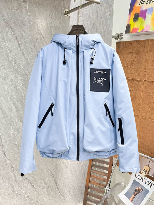 ArcTeryx Premium 90-Down Jacket with Logo & Color Block