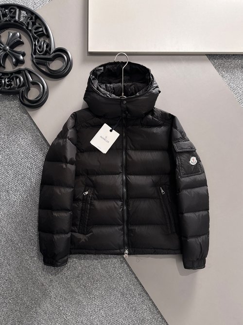 Moncler Short Matte Down Jacket with Detachable Hood