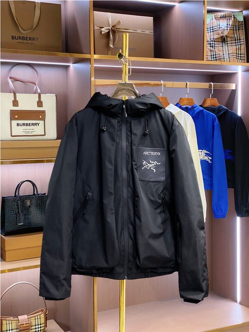 ArcTeryx Premium Down Jacket with 90% Down Content and Logo