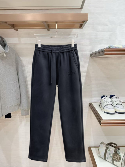 Loewe New Casual Pants with Classic Logo and High Comfort