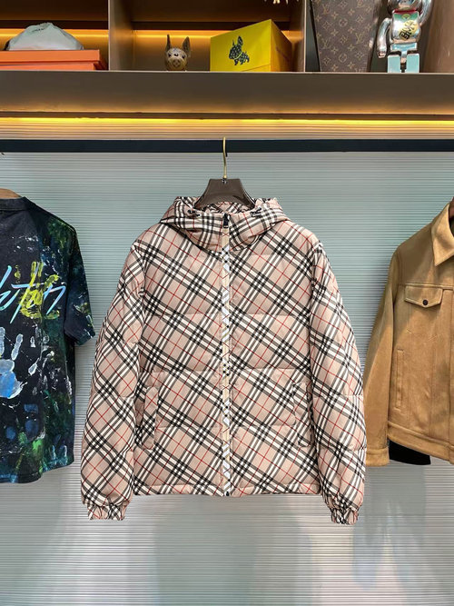 Burberry Top-Quality 90% Down Jacket with Logo