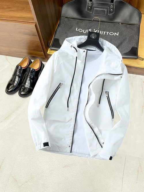 Louis Vuitton Breathable & Soft Jacket with Great Fit