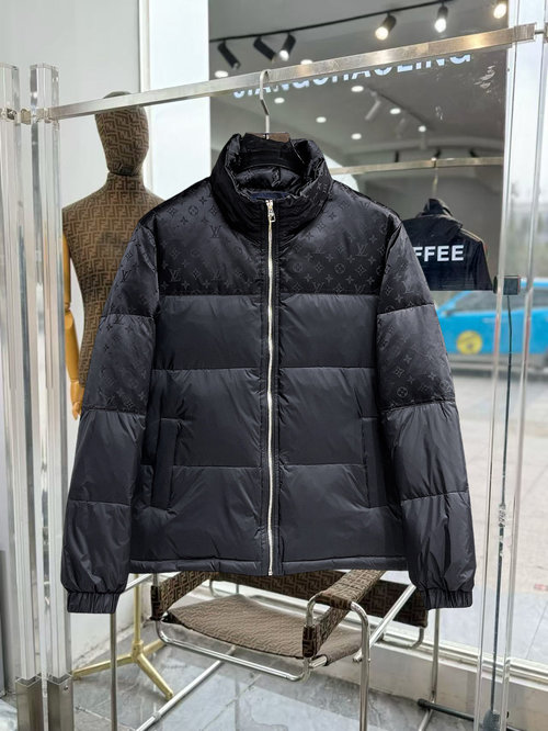 Louis Vuitton Premium 90% Down Jacket with Logo and Color Block