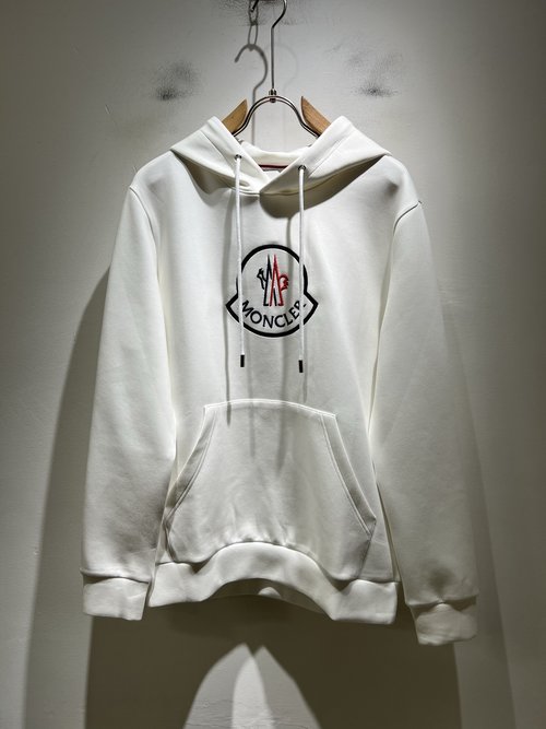 Moncler Comfortable Long Sleeve Sweatshirt with Embroidery
