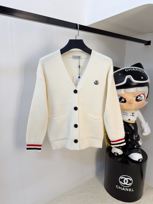 Moncler High-quality Knitted Wool Cardigan with Logo