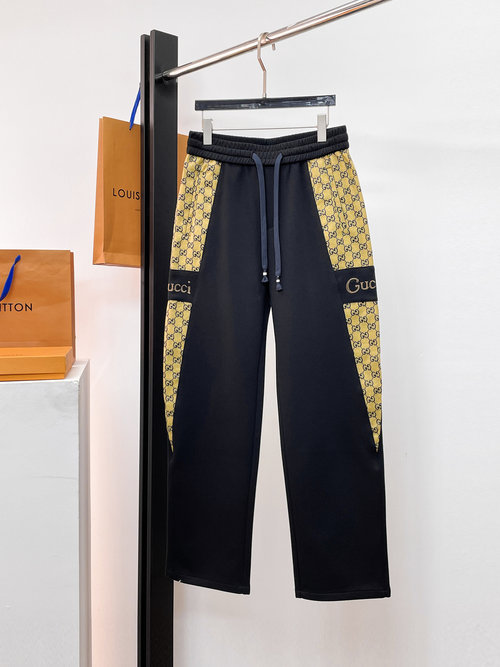 Gucci Classic Logo休闲裤 with Custom Fabric and High Comfort