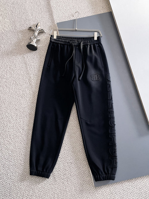 Balenciaga Elegant Casual Pants Collection