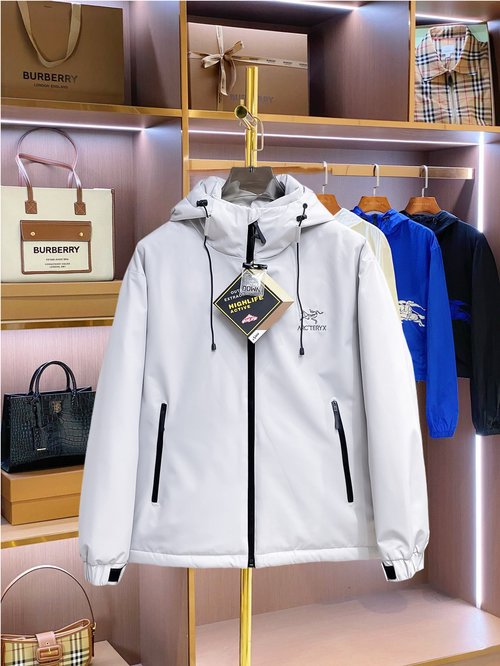 ArcTeryx Premium 90% Down Jacket with Logo and Color Block