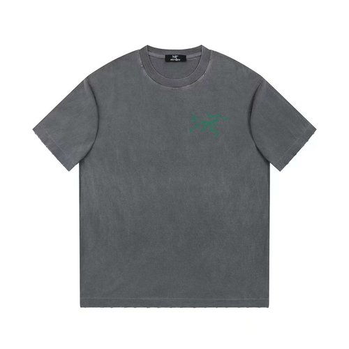 ArcTeryx Cotton Vintage Crew Neck T-Shirt with Three-Color Print
