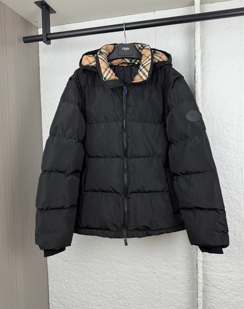 Burberry Sleeve Badge Detachable Sleeve Down Jacket