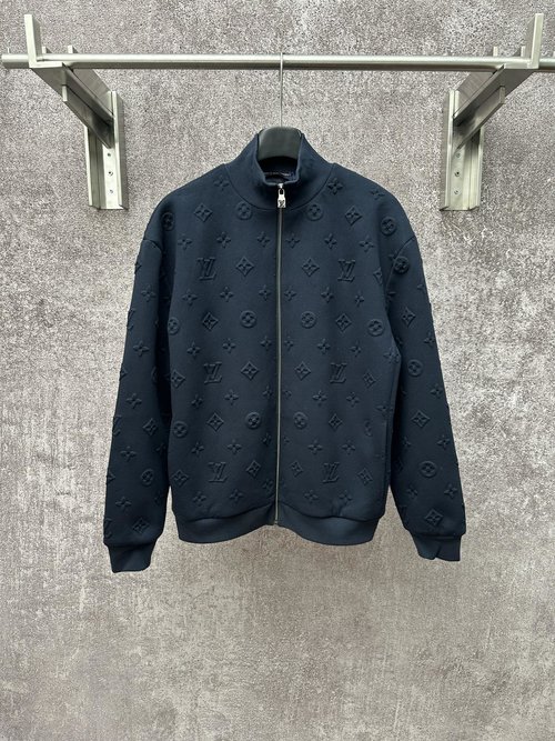 Louis Vuitton Monogram Relief Knitted Coat for Daily Wear