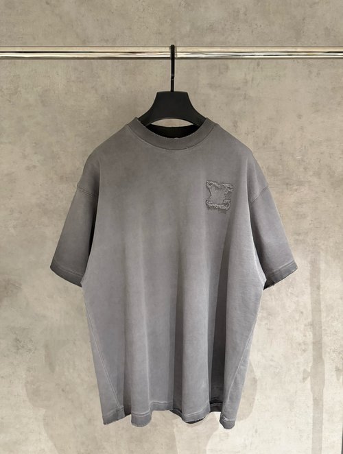 Louis Vuitton Heavyweight Embroidered Short-Sleeve T-Shirt, 3 Colors