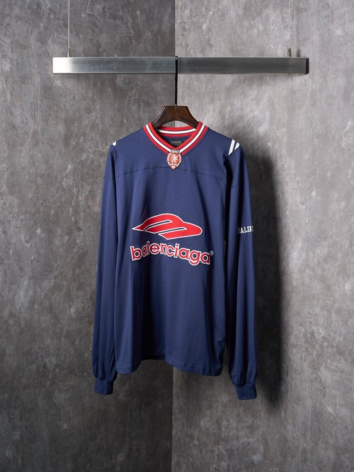 Balenciaga Football联名V领长袖球衣，双色拼接设计