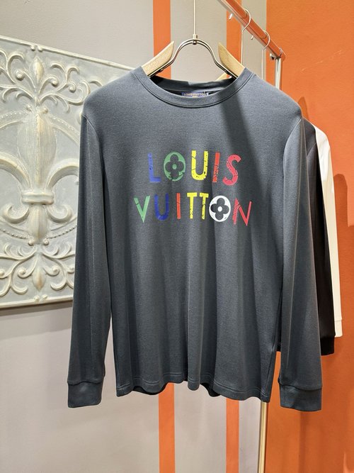 Louis Vuitton Classic Logo Long Sleeve T-Shirt with Comfortable Fabric