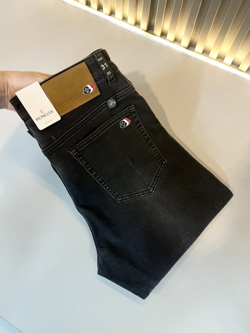 Moncler Scarce Channel Jeans with Premium Fabric