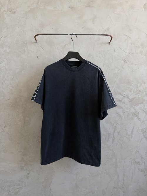 Balenciaga Balenciaga Vintage-inspired Embroidered Short Sleeve Tee