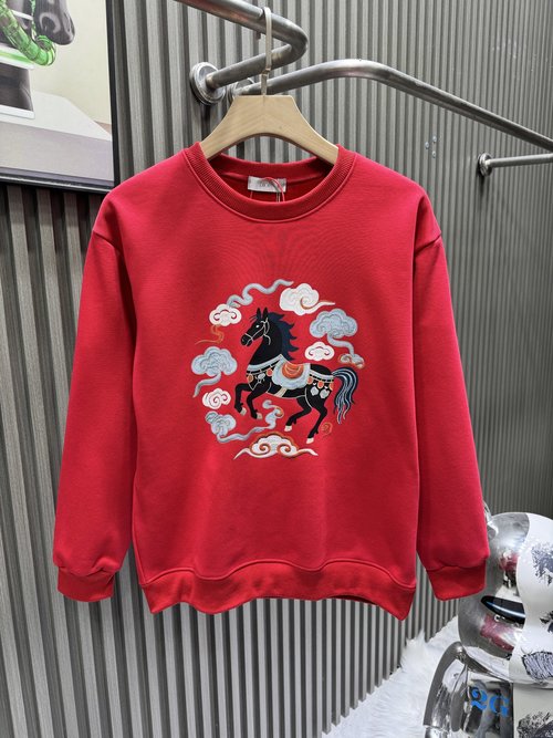 Dior Red Print Hoodie, Blending Tradition and Modern Design